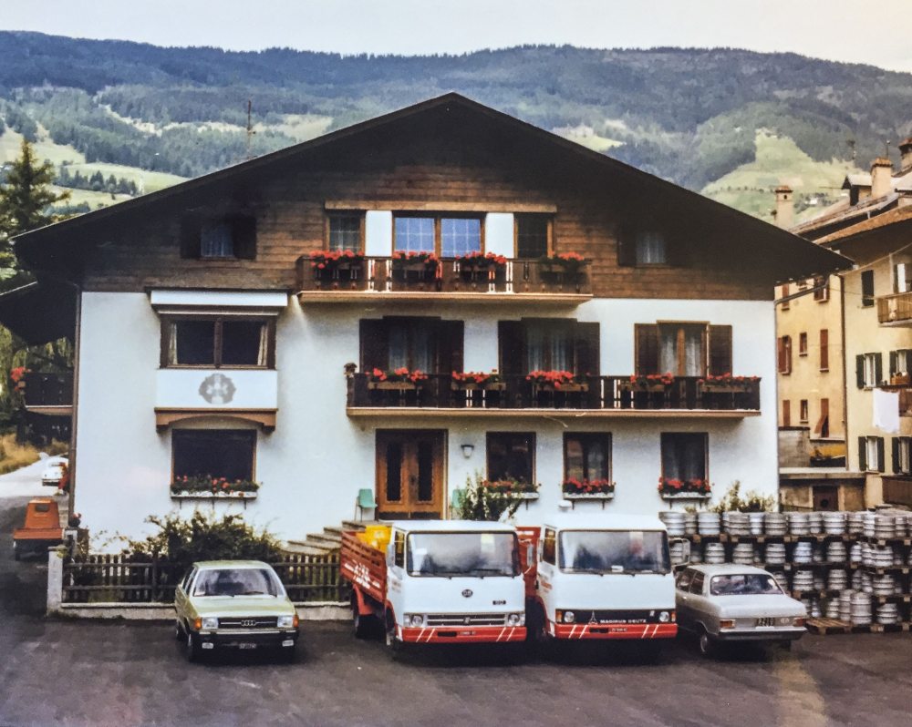 1968